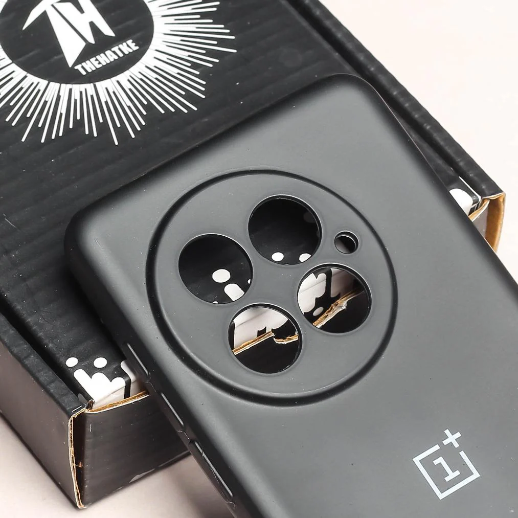 Black Camera Original Silicone case for Oneplus 13 - Image 4