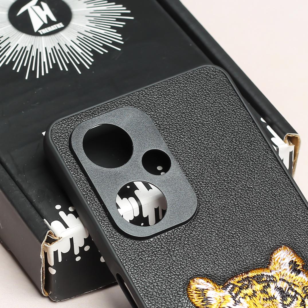 Black Leather Yellow Lion Camera Ornamented for Oneplus Nord CE 3 5g - Image 4