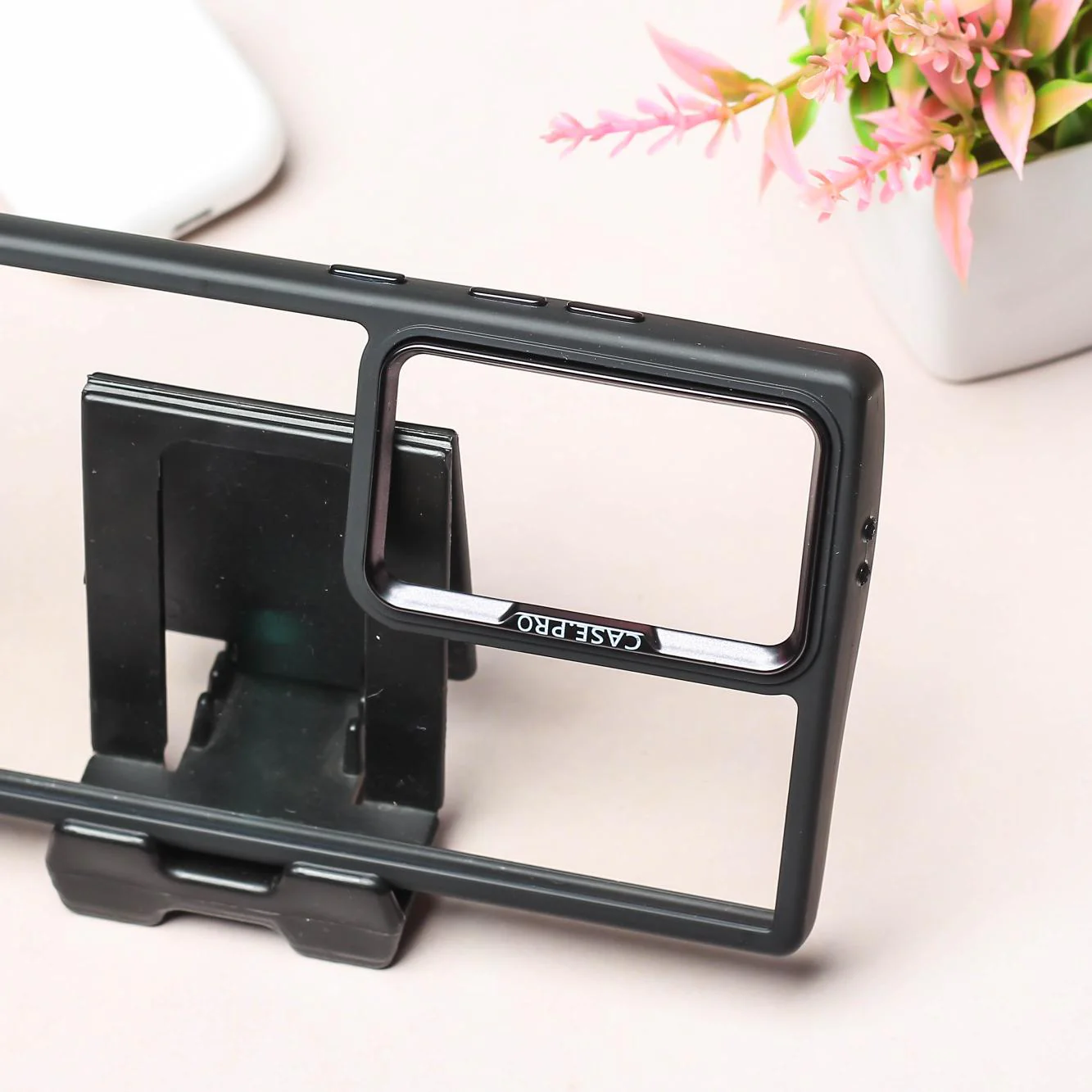 Black Lifted Transperant  Case for Samsung S23 Ultra - Image 3