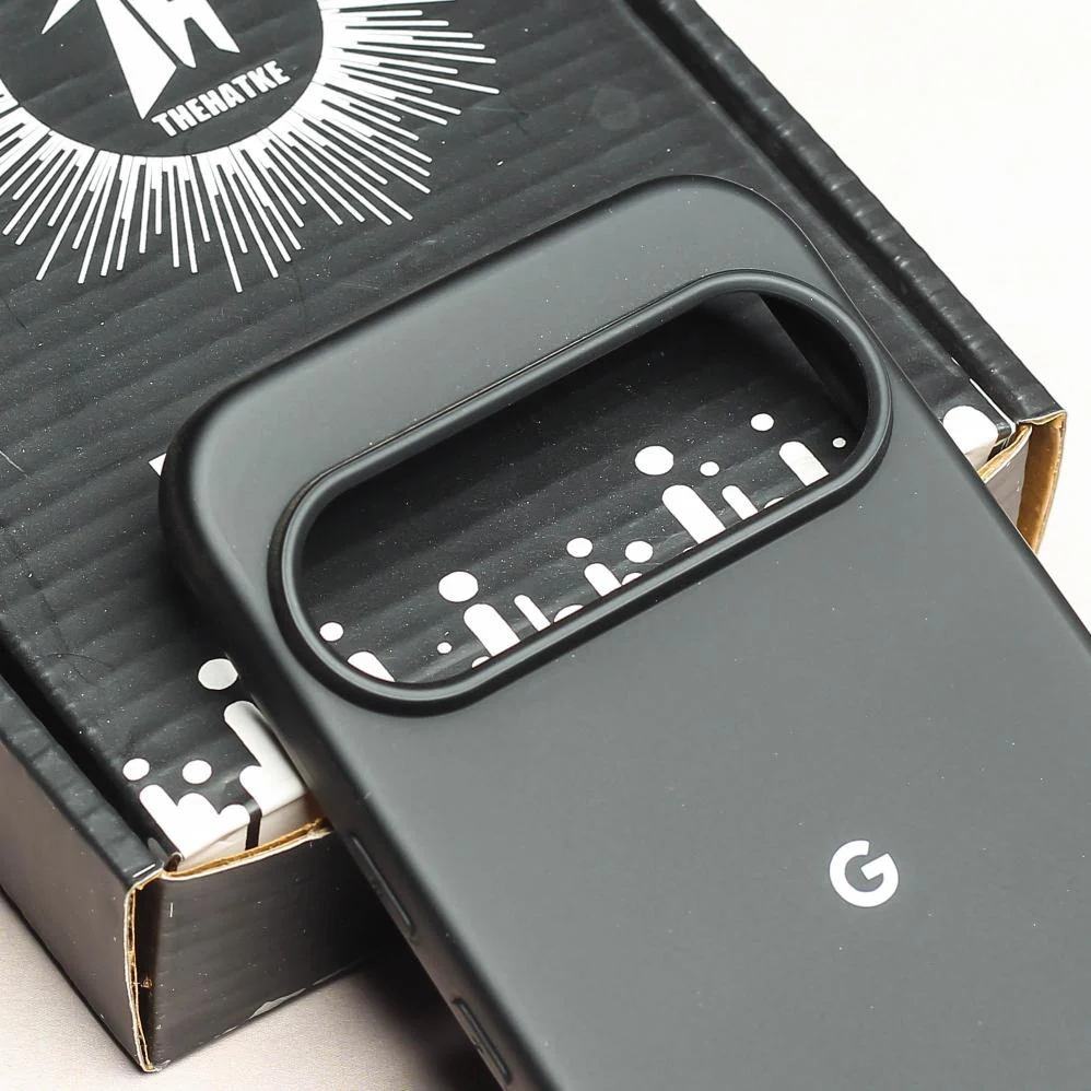 Black Original Silicone case for Google Pixel 9 pro - Image 4