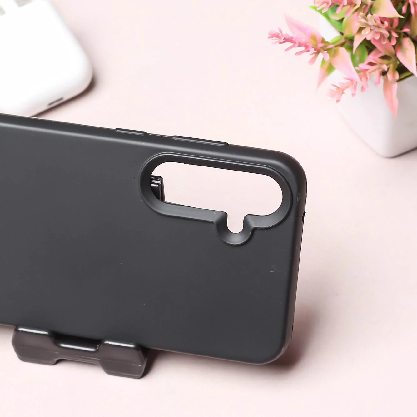 Black Original Silicone case for Samsung S23 FE - Image 3