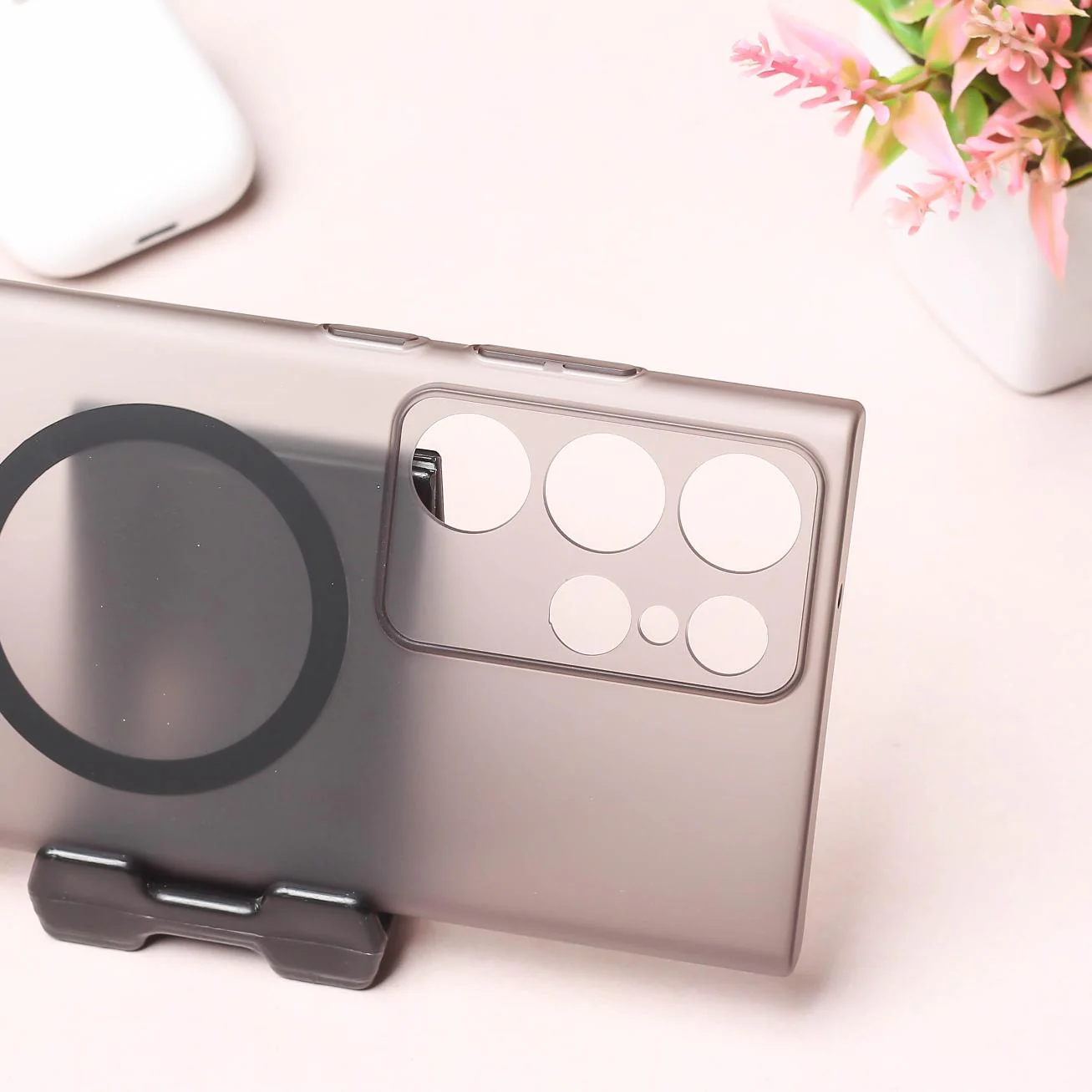 Black Paper Matte Magsafe Case for Samsung S25 Ultra - Image 5