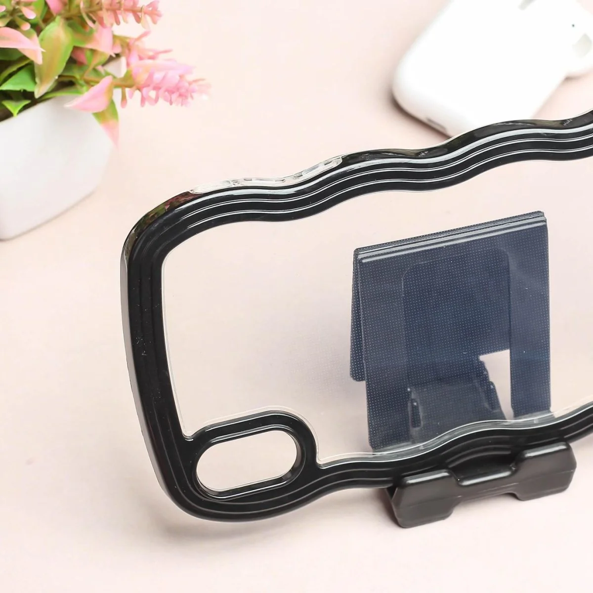 Black Zig Zag Frame  Silicon Case for Apple Iphone Xs Max - Image 3