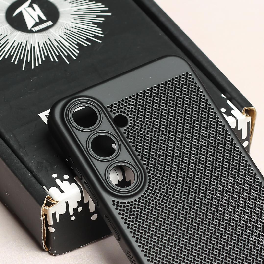 BREATHING BLACK Silicone Case for Samsung S24 - Image 4