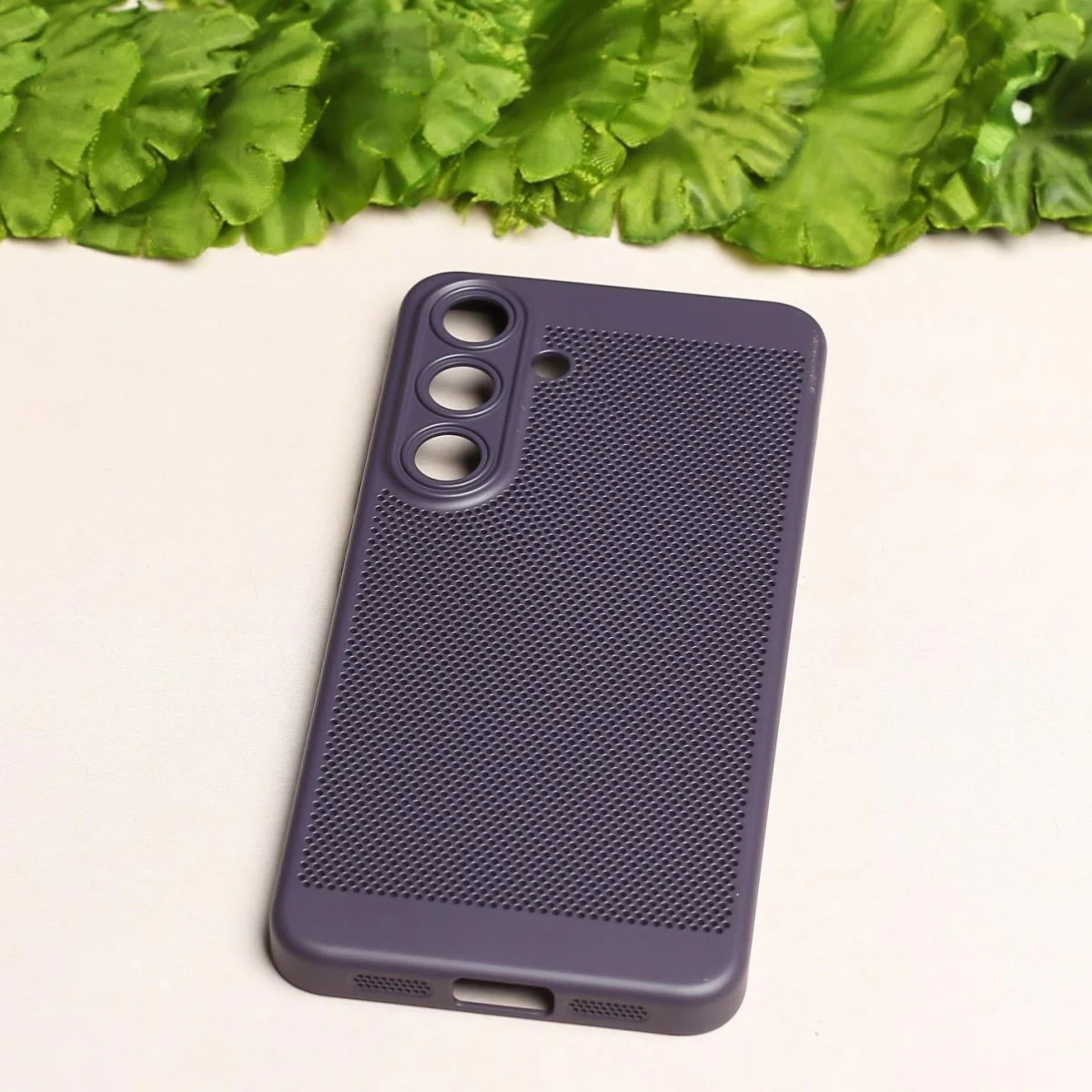BREATHING DEEP PURPLE Silicone Case for Samsung S24 - Image 2