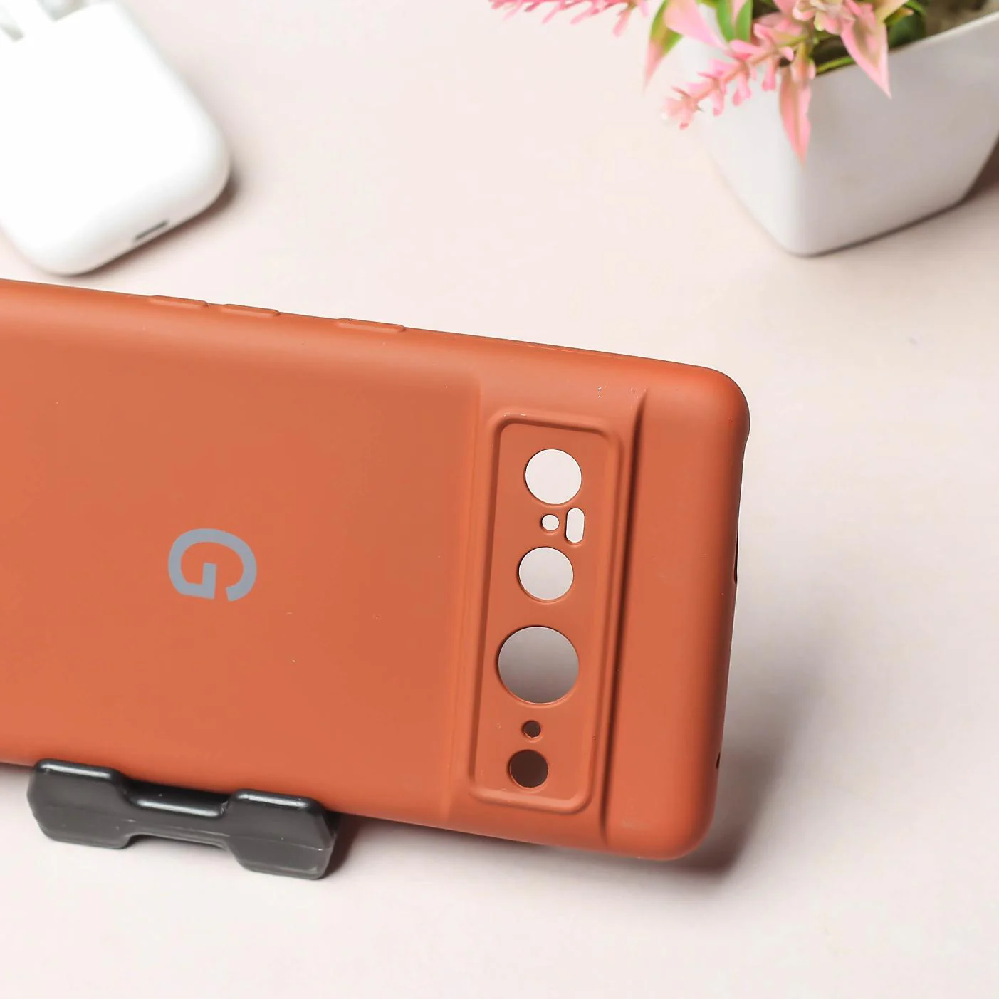 Brown Camera Original Silicone case for Google Pixel 7 Pro - Image 3