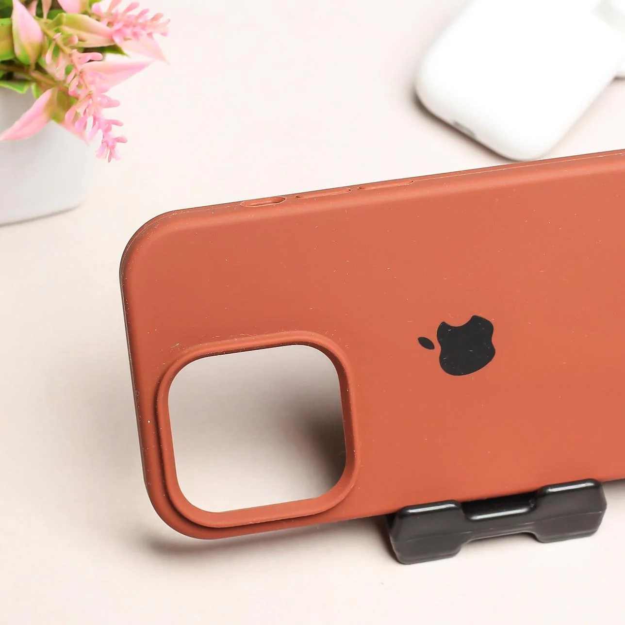 Brown Original Silicone case for Apple iphone 15 Pro - Image 3