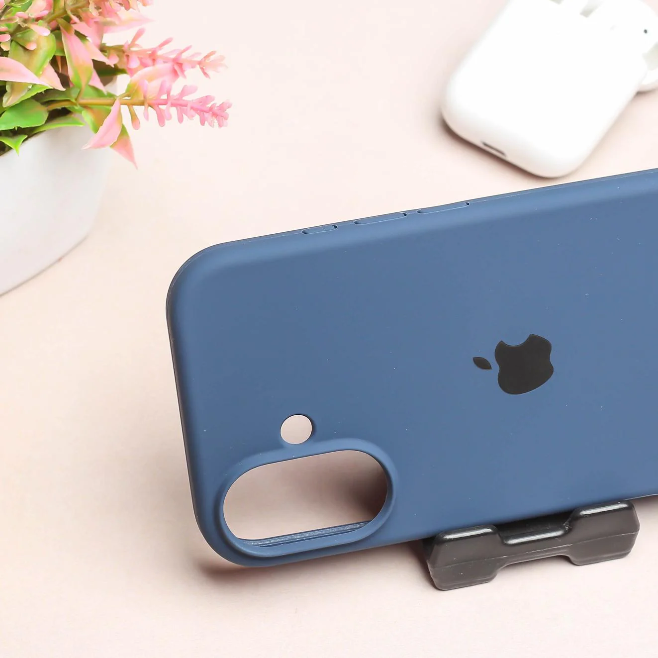 Dark Blue Original Silicone case for Apple iphone 16 - Image 3