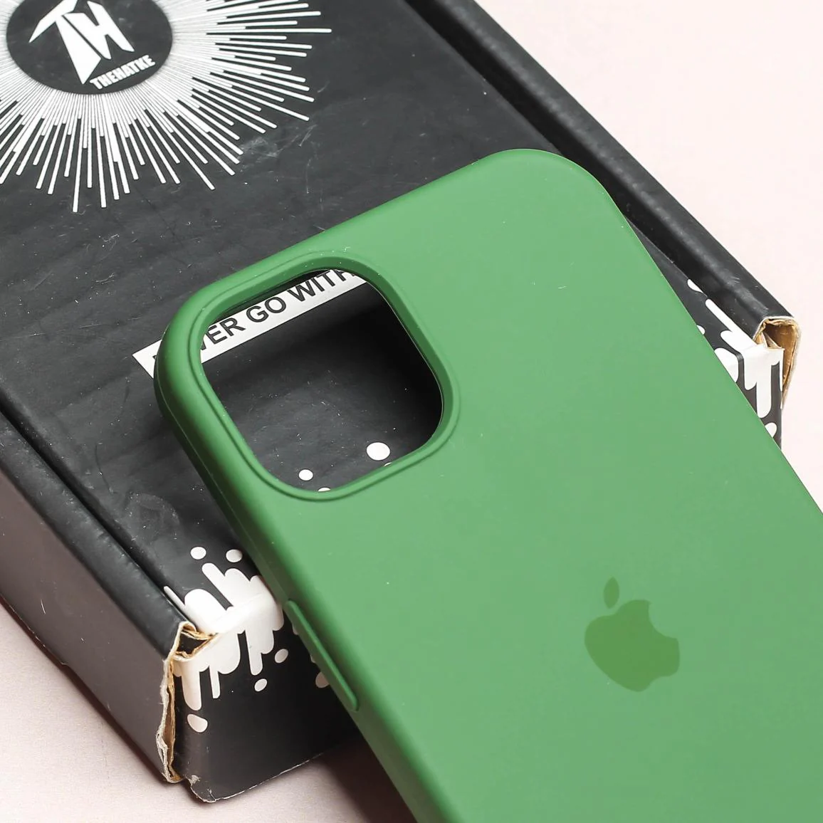 Dark Green Original Silicone case for Apple iphone 14 - Image 4