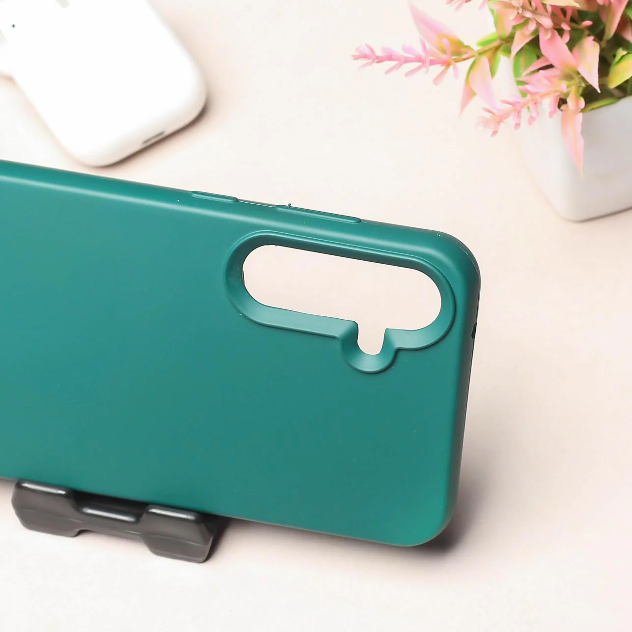 Dark Green Original Silicone case for Samsung S23 FE - Image 3