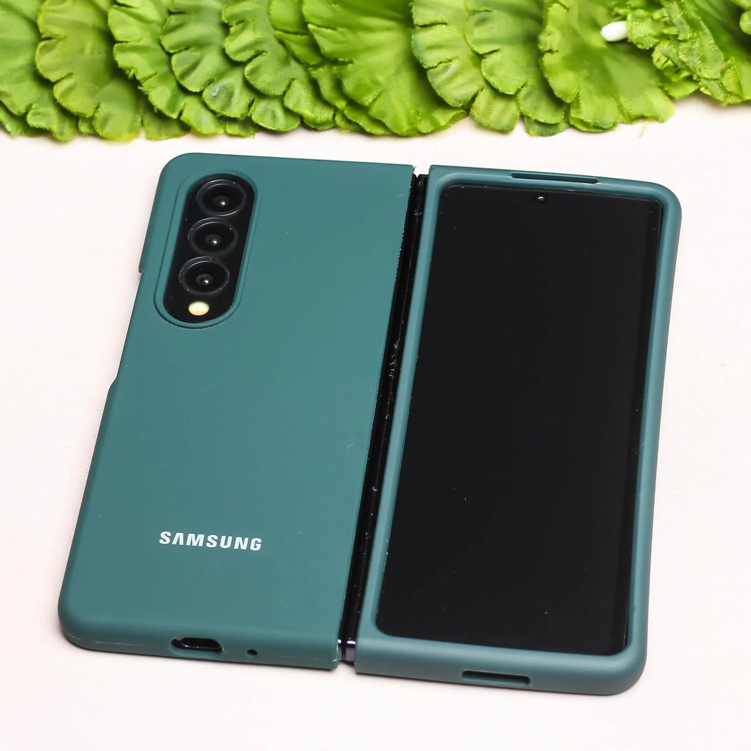 Dark Green Original Silicone case for Samsung Z Fold 4 5G - Image 2