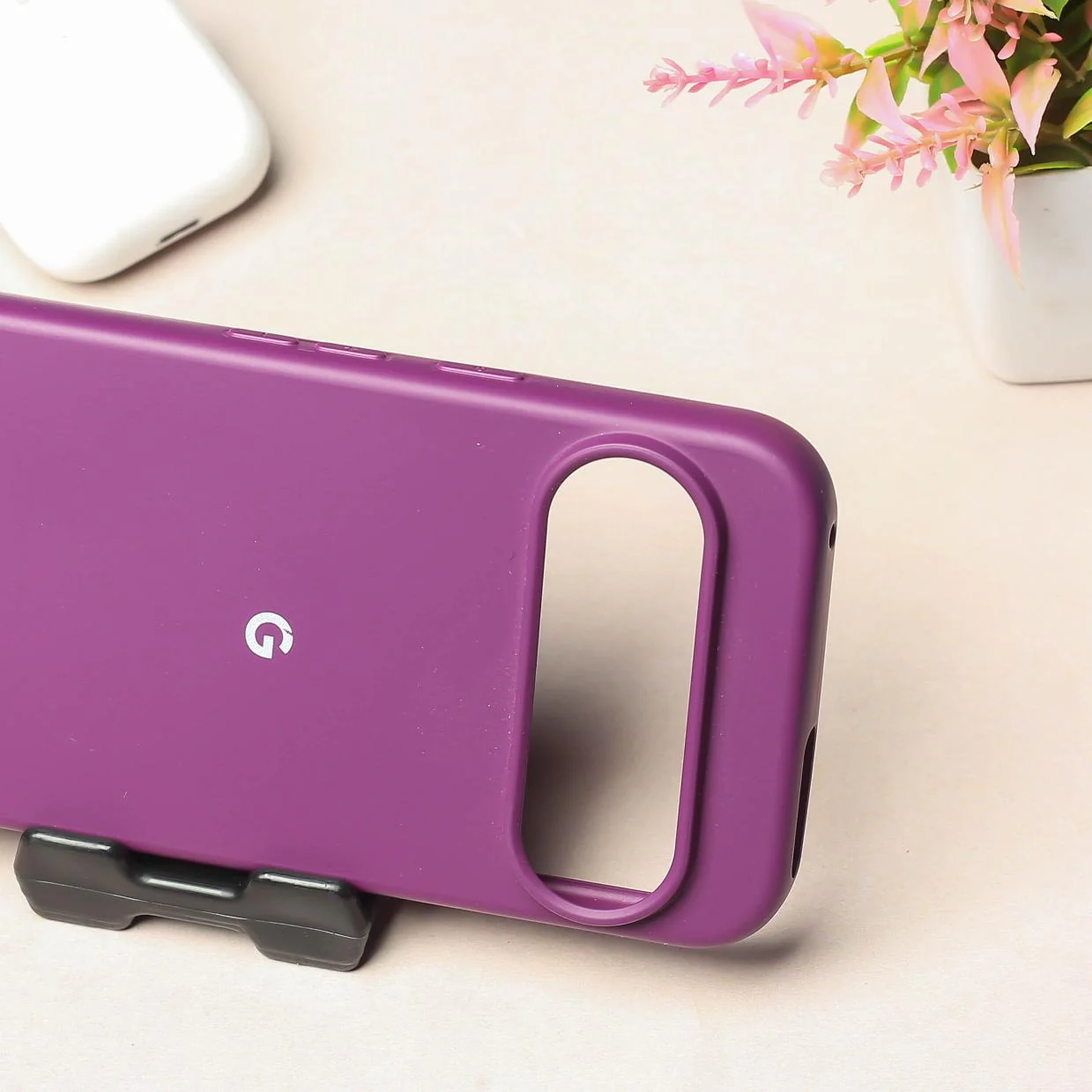 Dark Purple Original Silicone case for Google Pixel 9 - Image 3