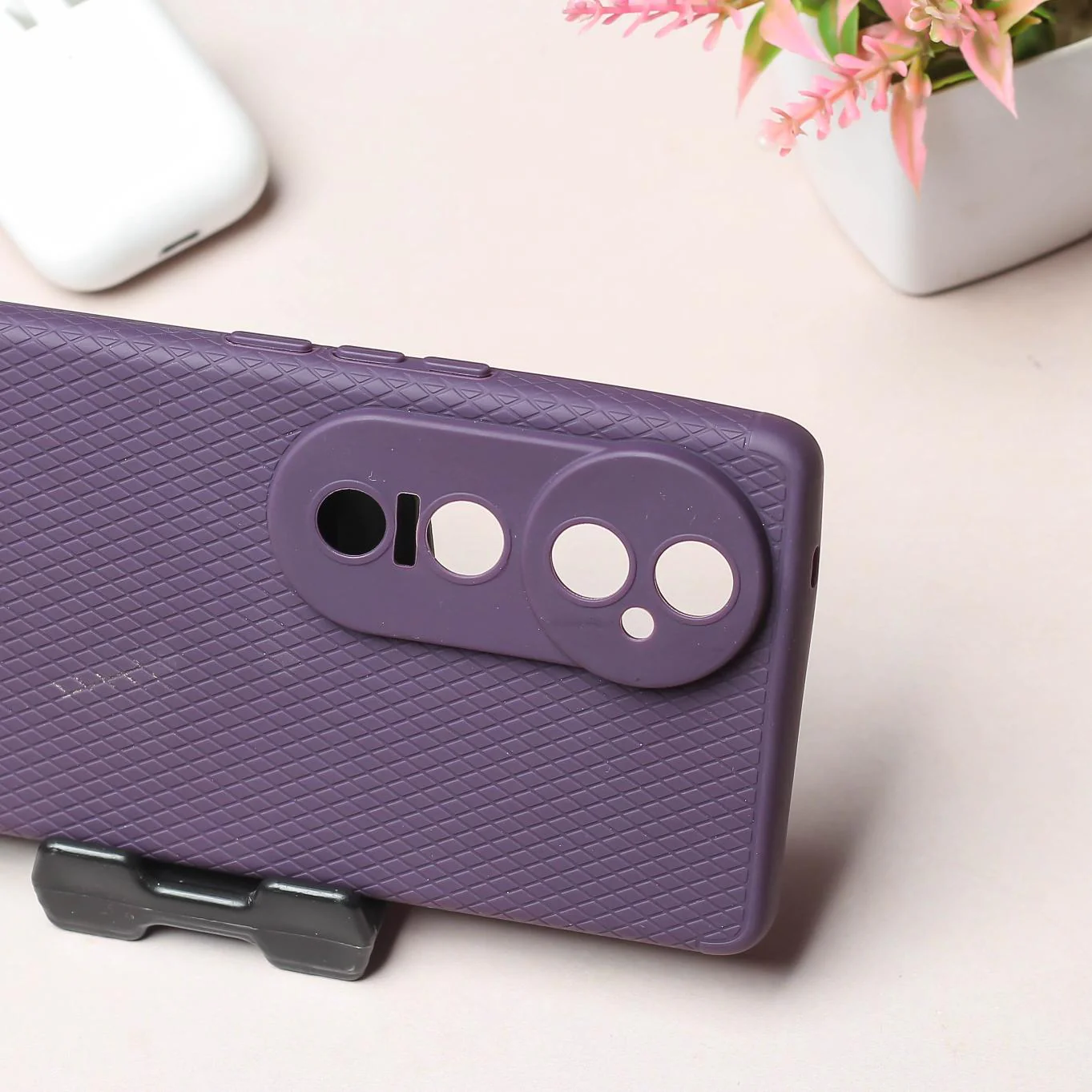 Deep Purple Line Wave Silicone Case for Vivo V40 Pro - Image 3