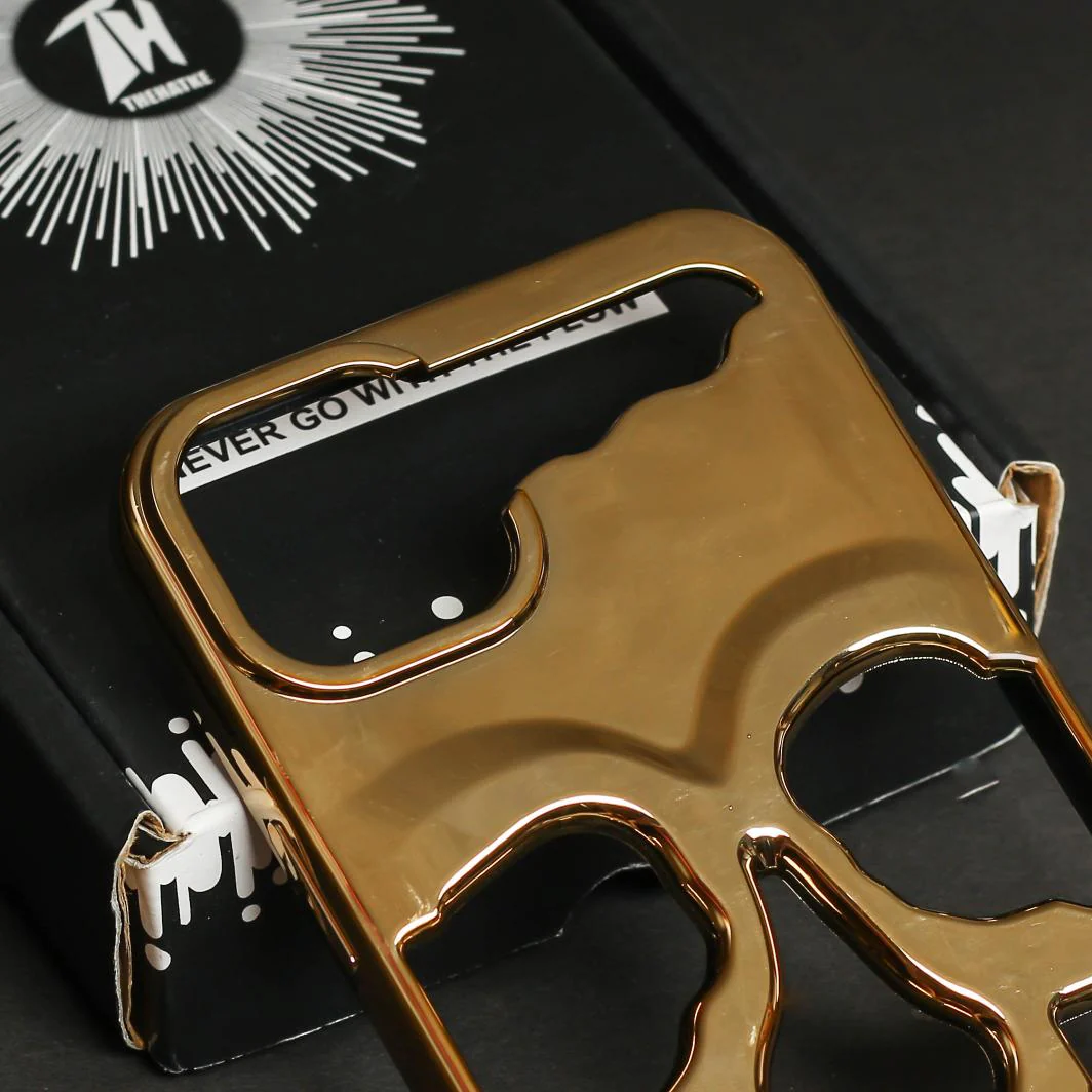 Golden Hollow Skull Design Silicone case for Apple iphone 15 Pro Max - Image 4