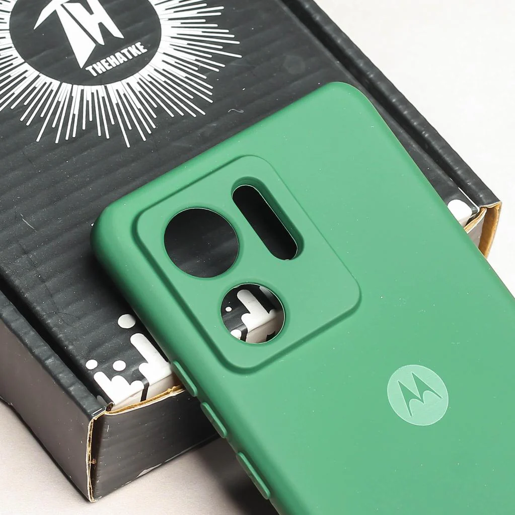 Dark Green Camera Original Silicone case for Motorola Edge 40 - Image 4