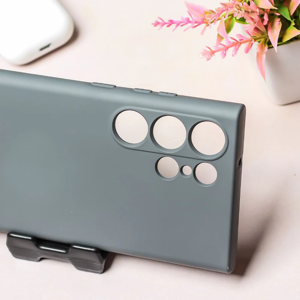 Grey Camera Original Silicone case for Samsung S24 Ultra - Image 3