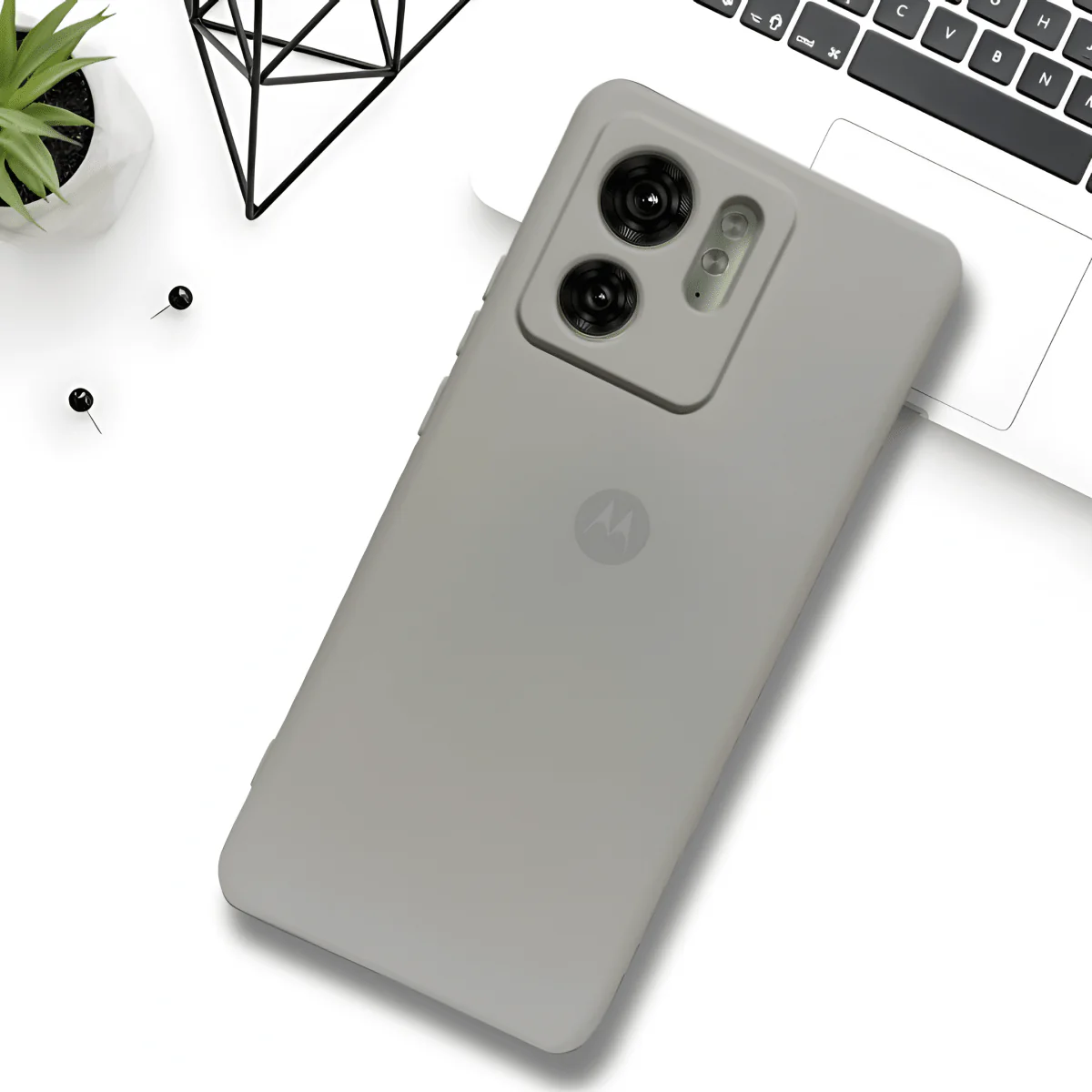 Lavender Camera Original Silicone case for Motorola Edge 40