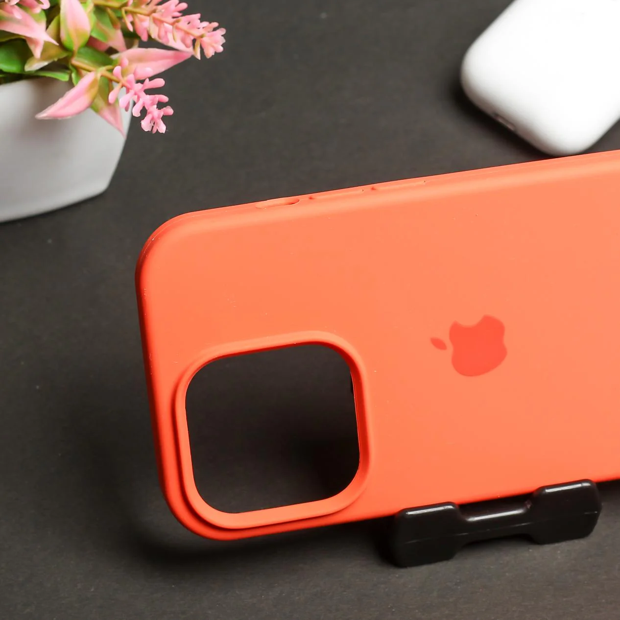Orange Original Silicone case for Apple iPhone 11 Pro Max - Image 3