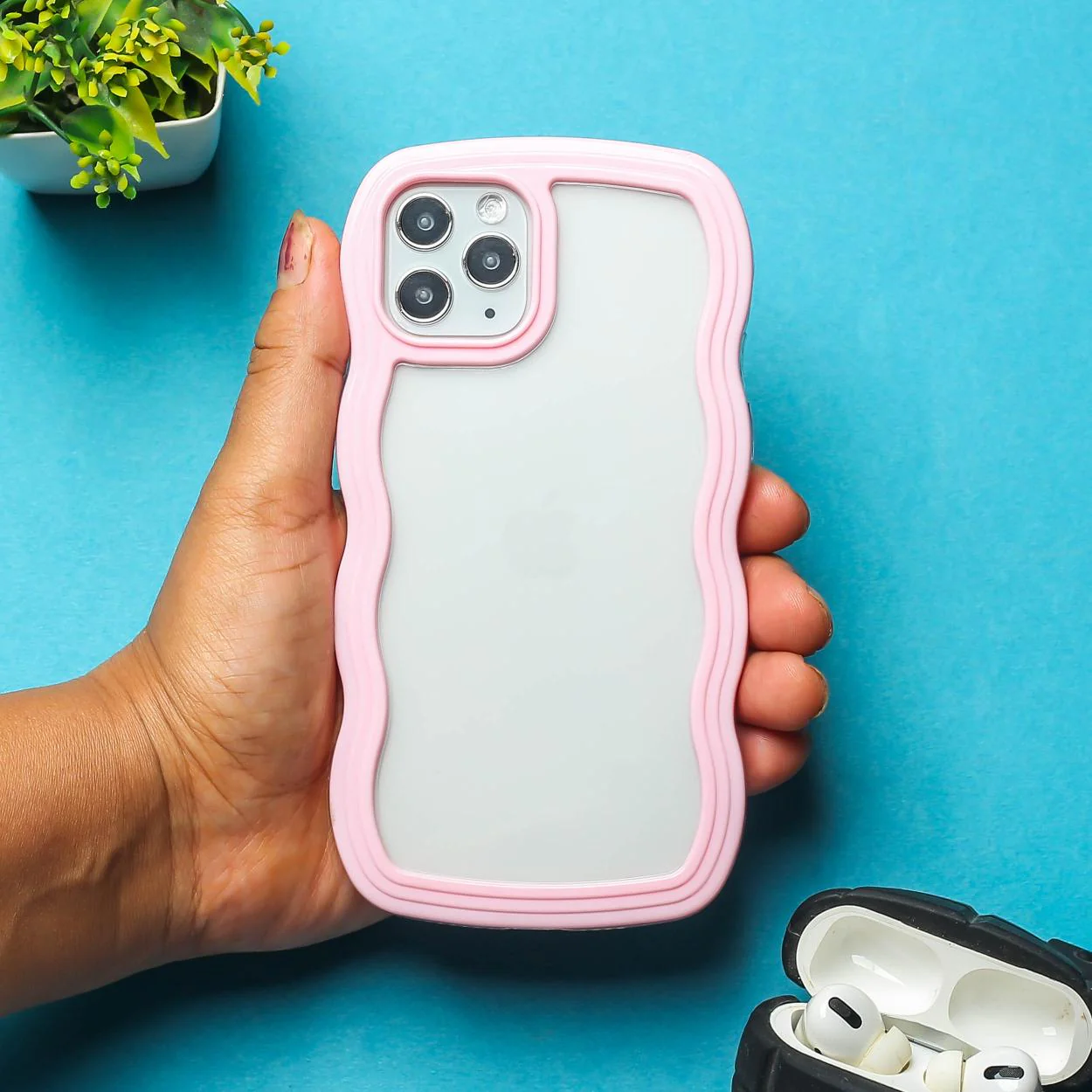 Pink Zig Zag Frame Silicon Case for Apple Iphone 15 Pro