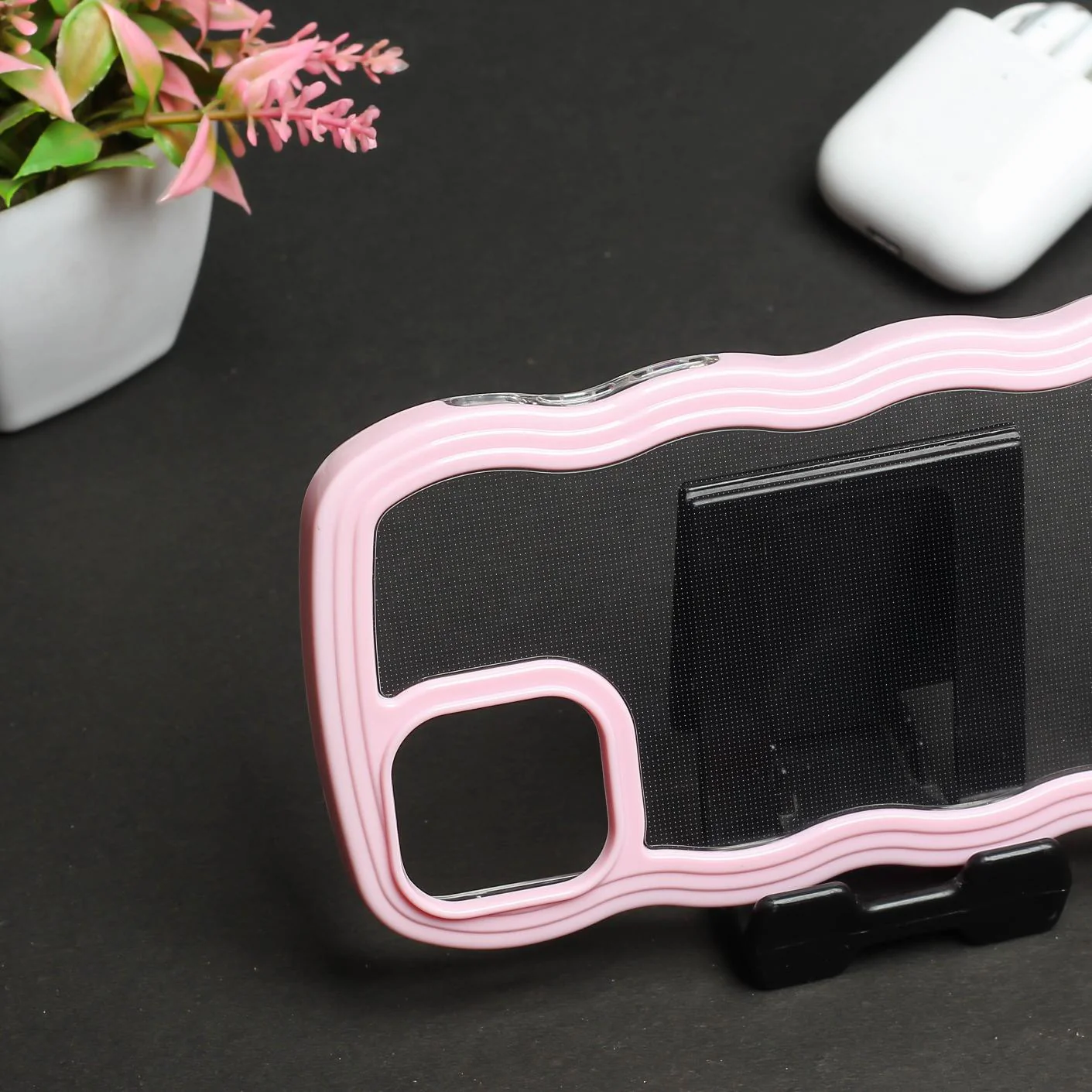 Pink Zig Zag Frame Silicon Case for Apple Iphone 15 Pro - Image 3