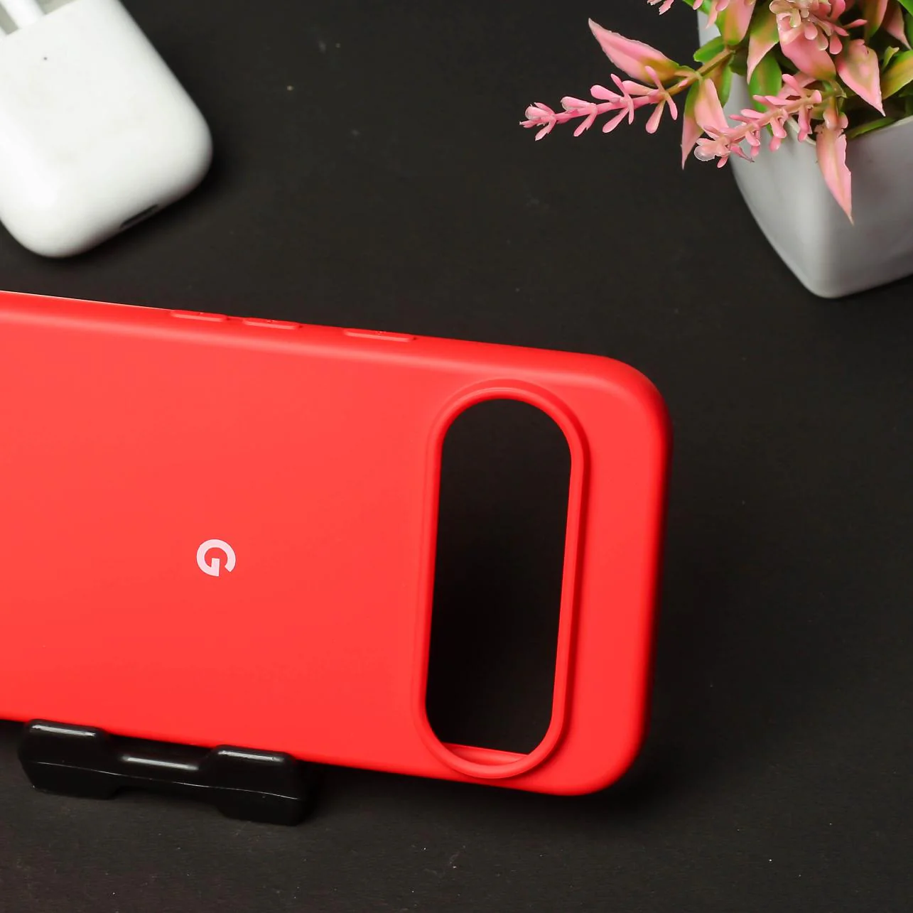 Red Original Silicone case for Google Pixel 9 - Image 3