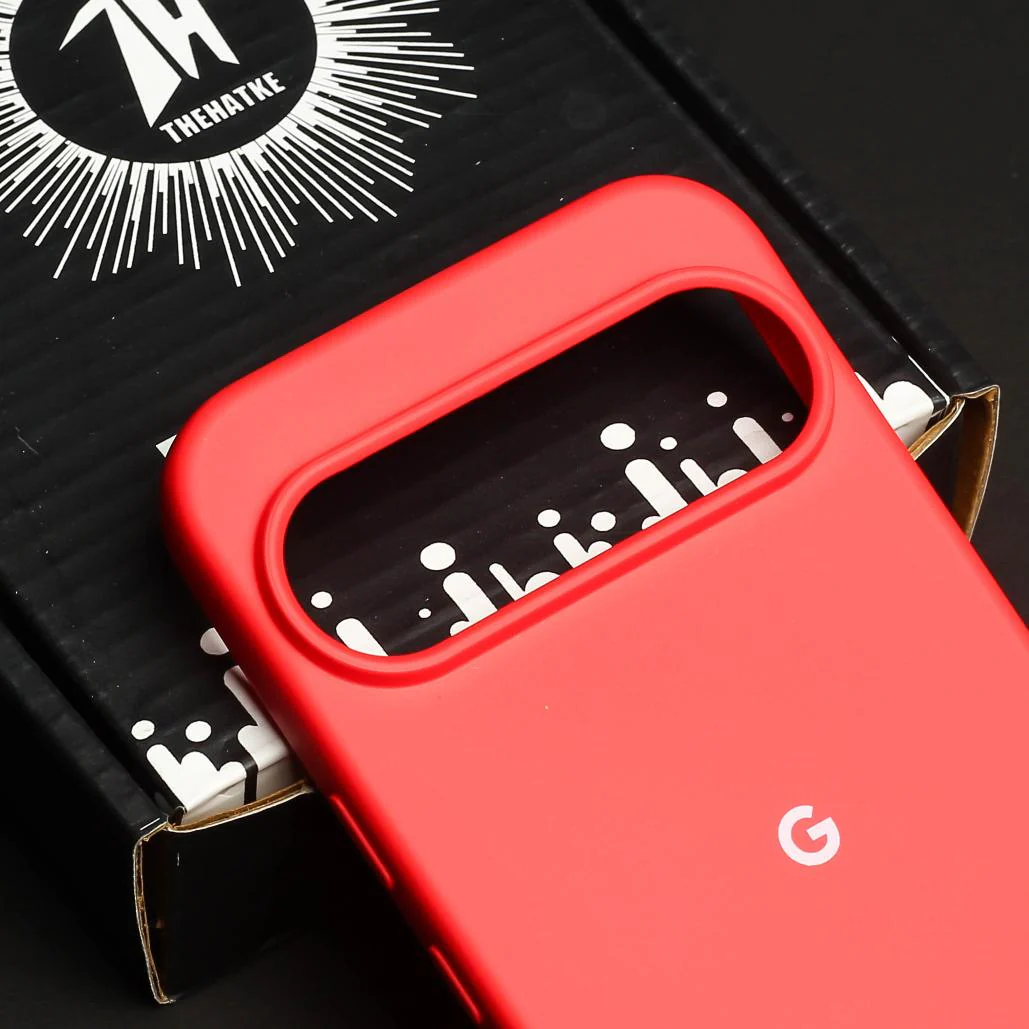 Red Original Silicone case for Google Pixel 9 - Image 4