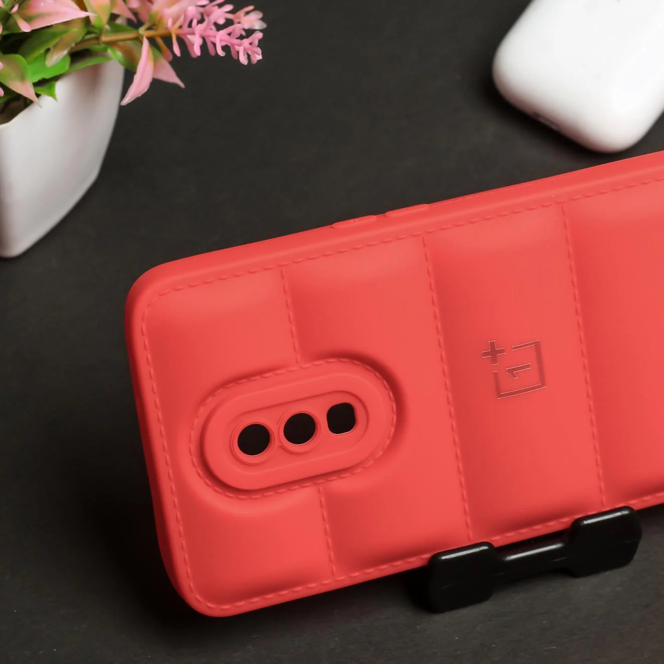 Red Puffon silicone case for Oneplus 7 - Image 3