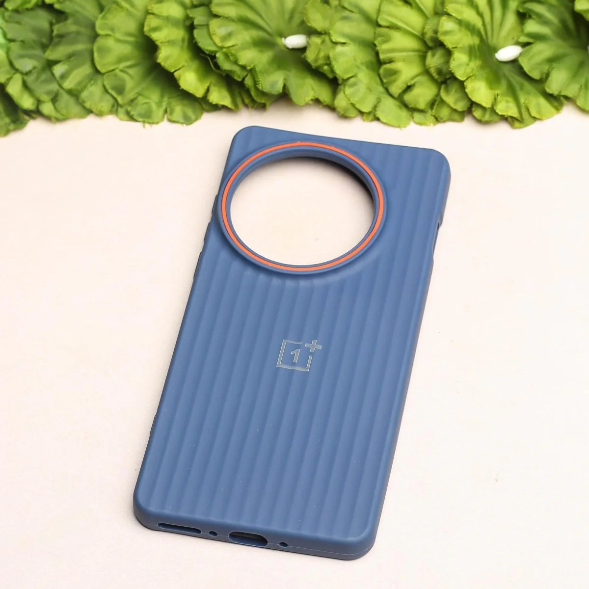 Voilet SleekLine Silicone Case for Oneplus 13 - Image 2