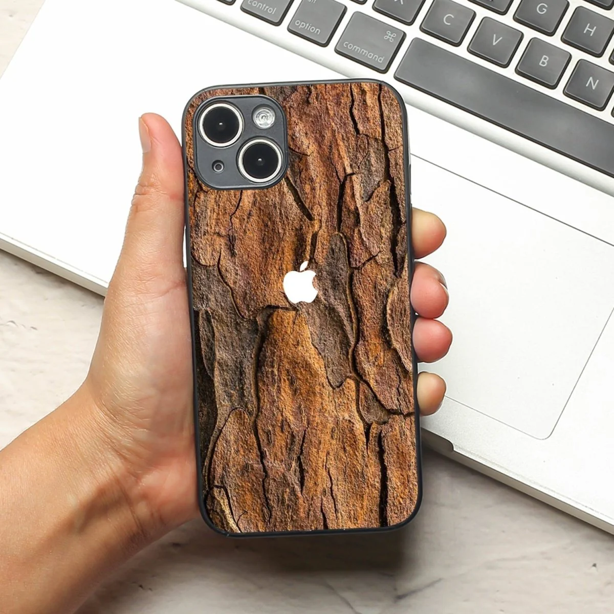 Wavy Grain metal back case for Apple Iphone 15