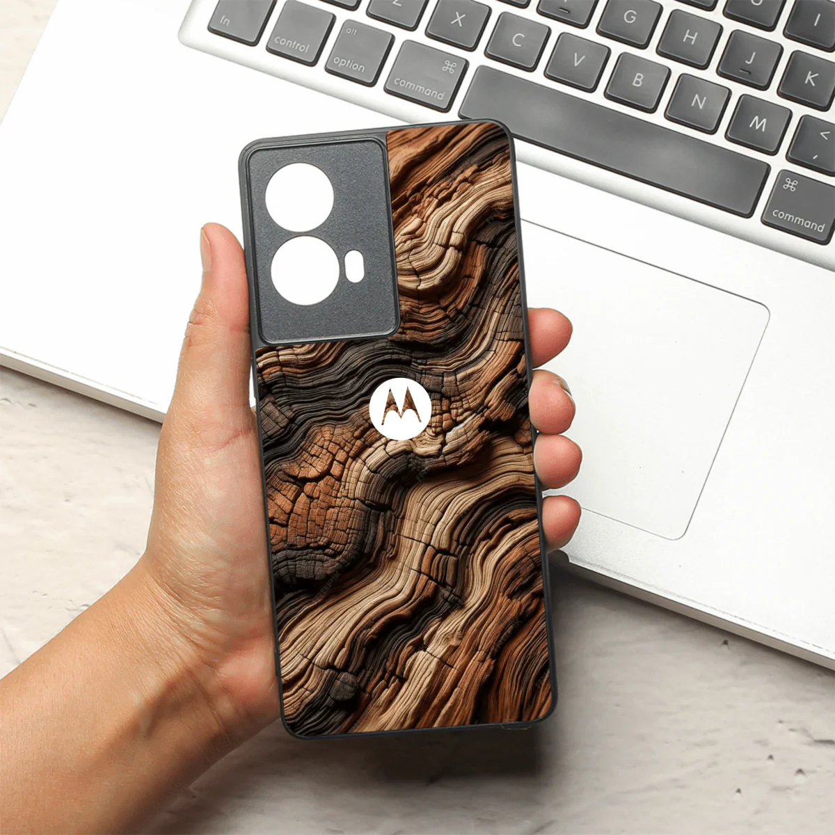 Wood Waves Essence metal back case for Moto G85