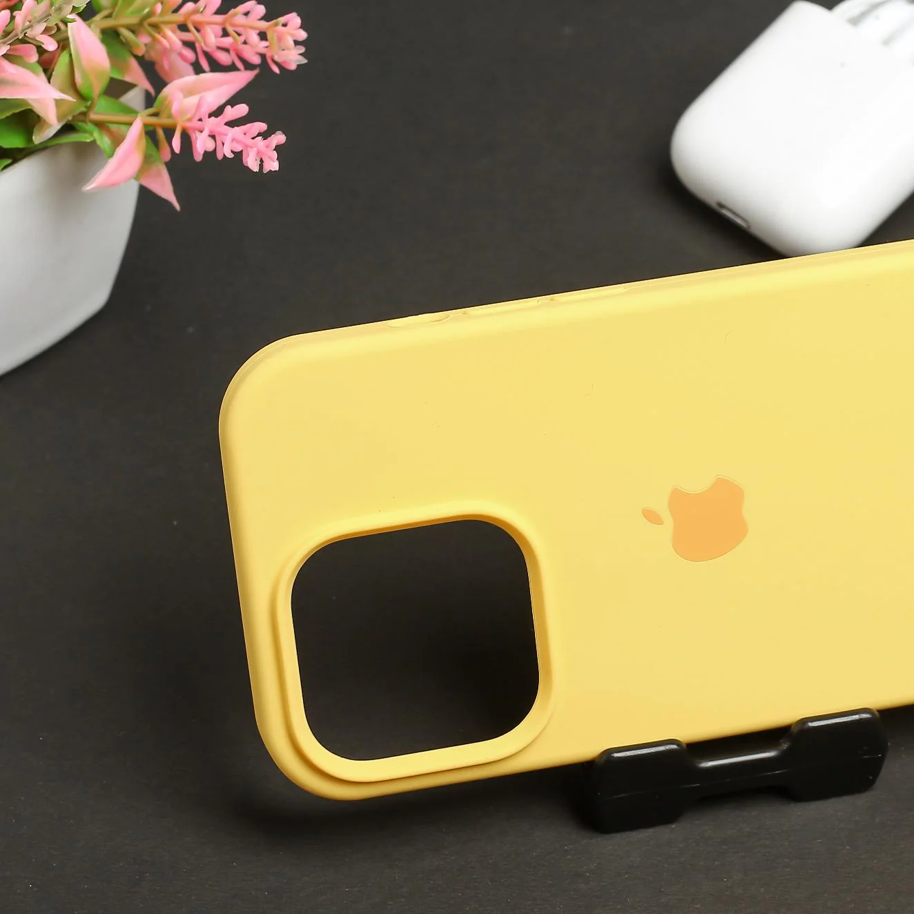 Yellow Original Silicone case for Apple iphone 14 Pro - Image 3